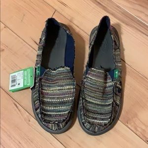 Sanuk side walk surfers